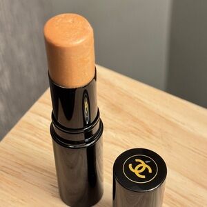 CHANEL BAUME ESSENTIEL MULTI-USE STICK SCULPTING.